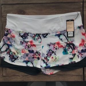 Calla workout shorts